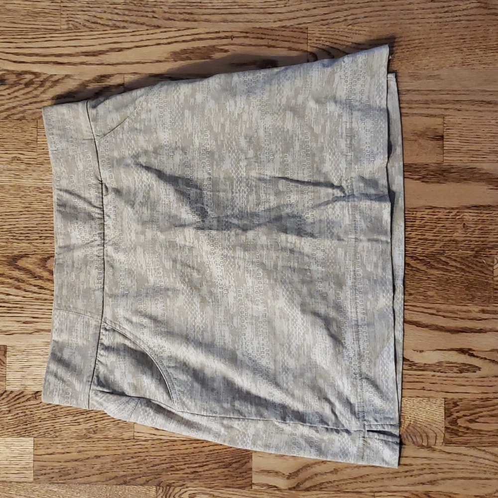 (M) Columbia Omni-Shield Advanced Repellency Skort Hiking Gorpcore Patterned